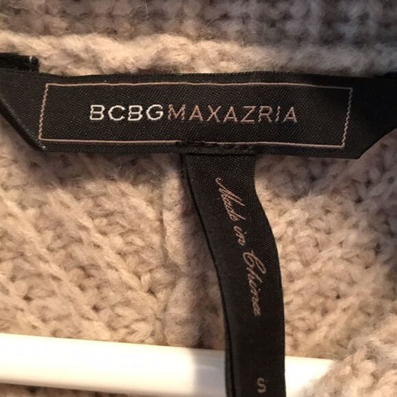 BCBGMAXAZRIA knitted sweater   - Picture 4 of 8
